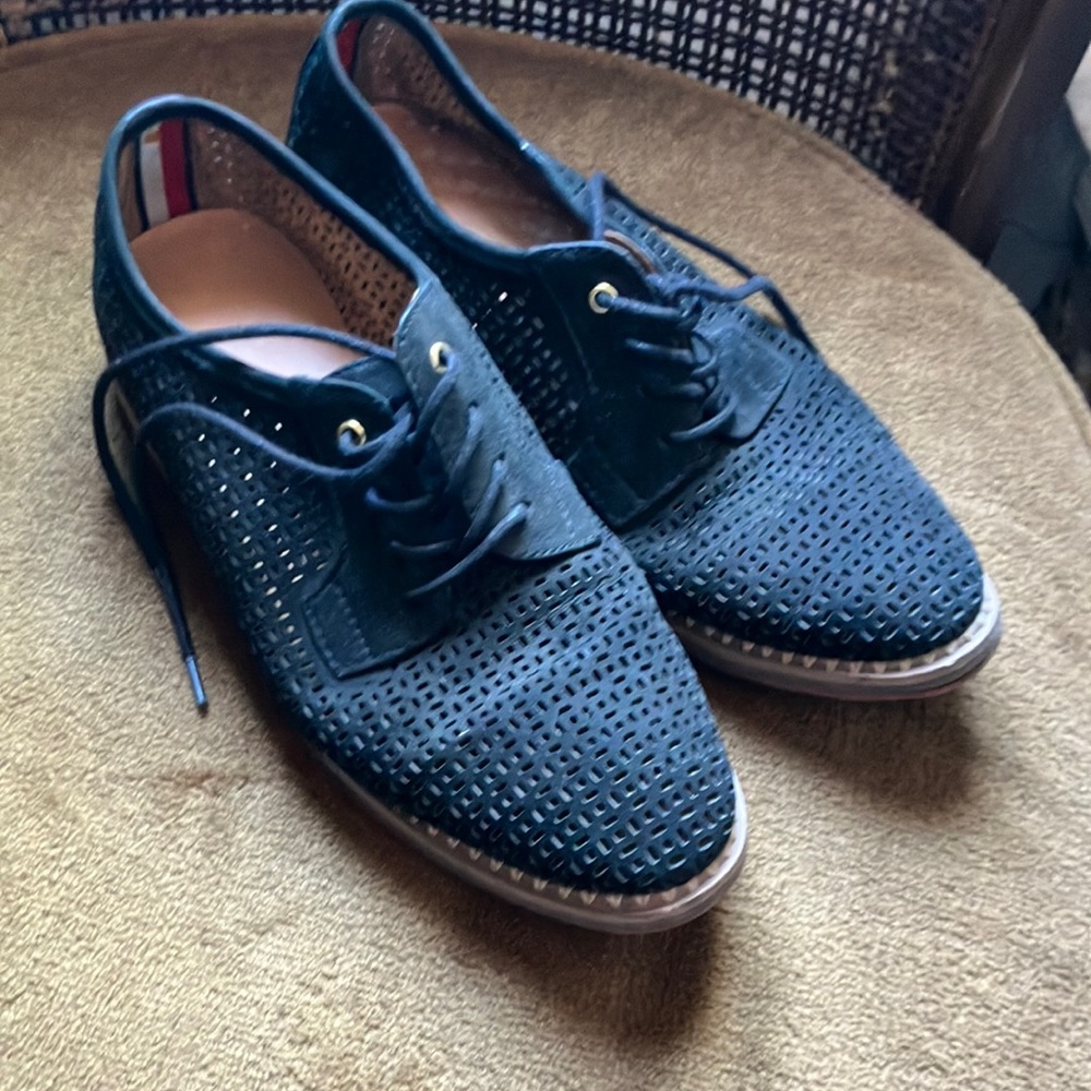 Tommy Hilfiger black Oxford flats 8.5